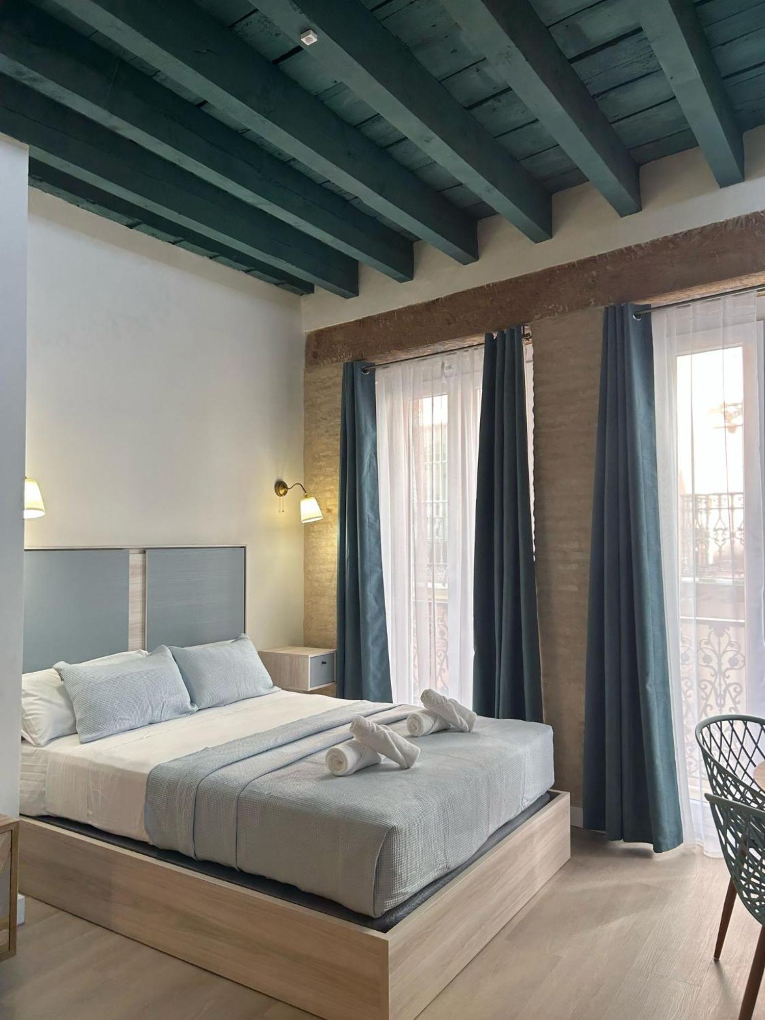 Wonderful In Oldtown * Séville